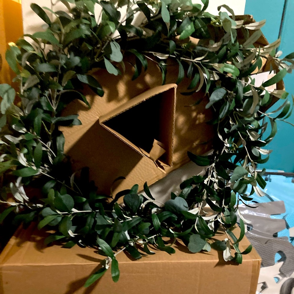 Comes with FREE storage! Green all year Wreath
